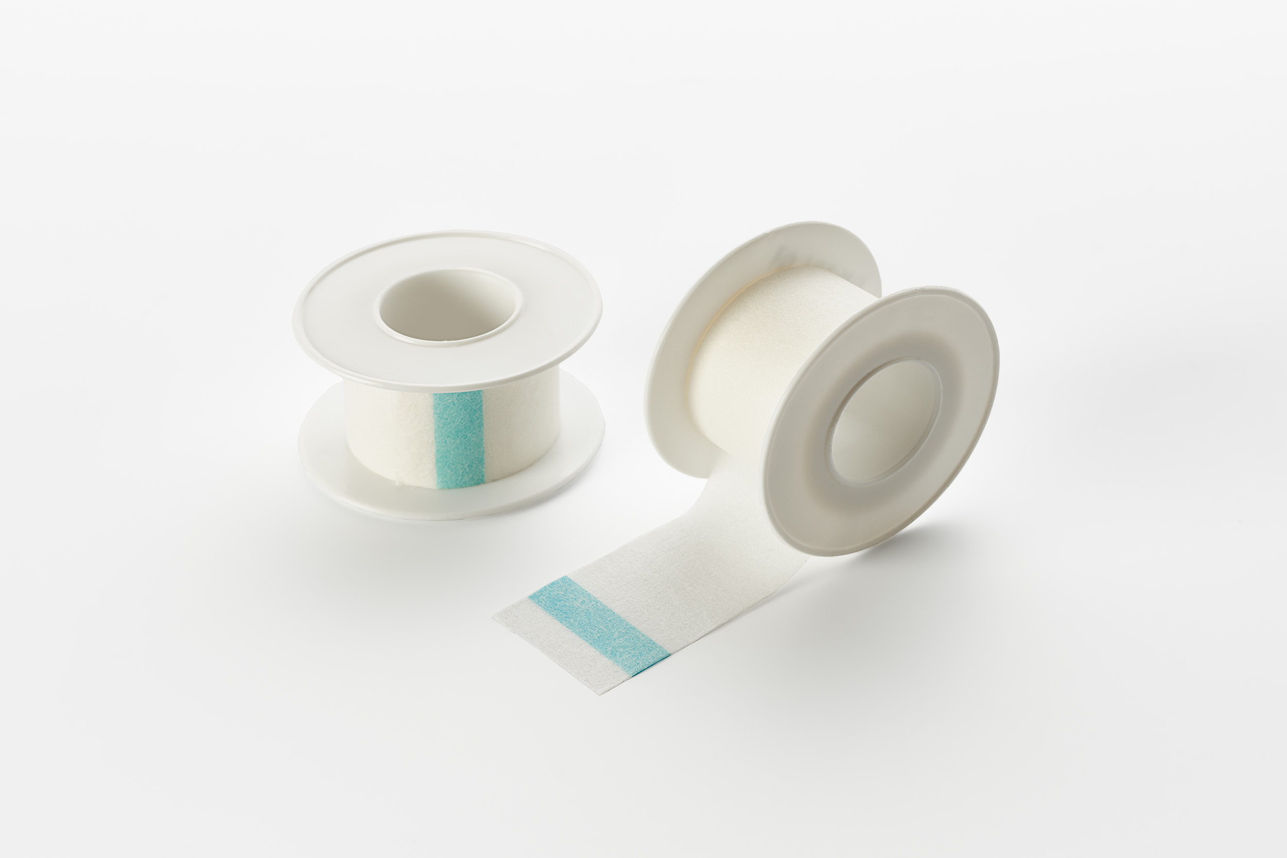 praxi-pore 1,25cm x 5m, 18 Rollen Vliesstoff-Rollenpflaster